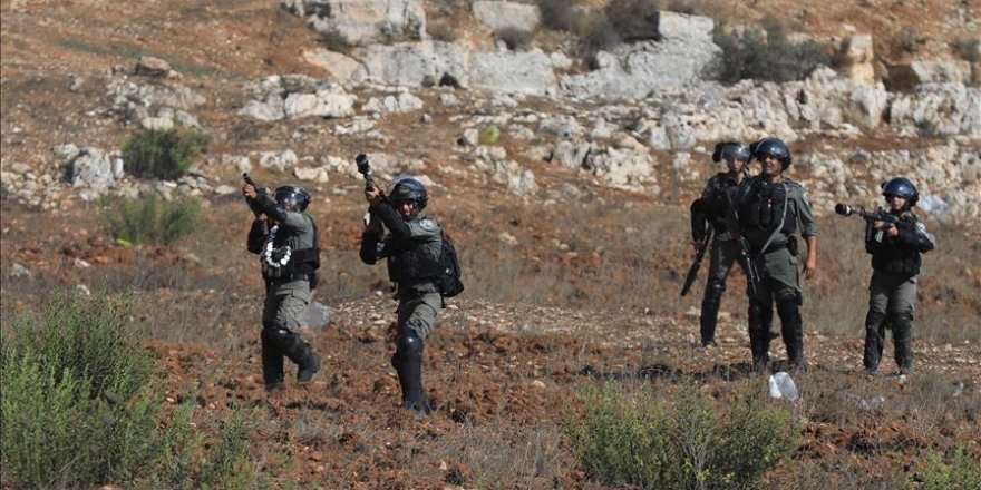 İsrail askerleri Gazze sınırında Filistinli bir çocuğu şehit etti