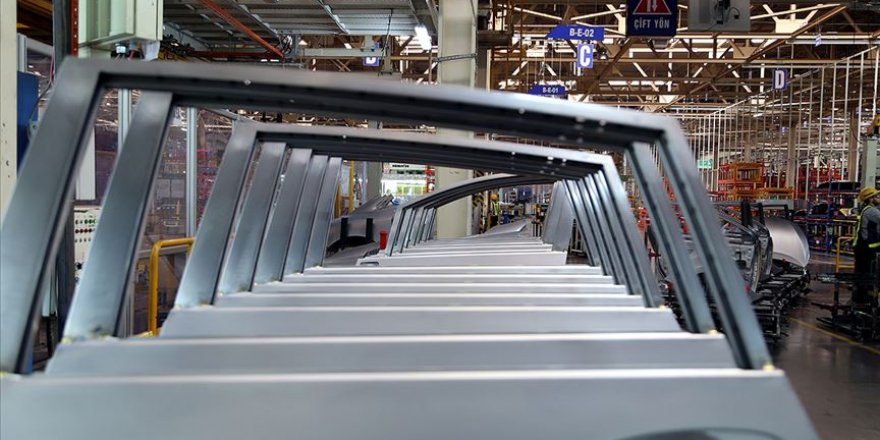 İhracatın yükünü 'kara taşıtları' çekti