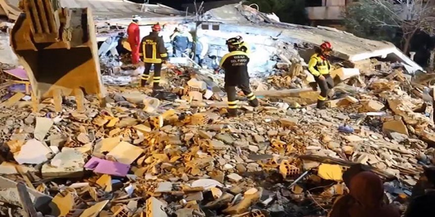 Arnavutluk'ta ölü sayısı 50'ye çıktı