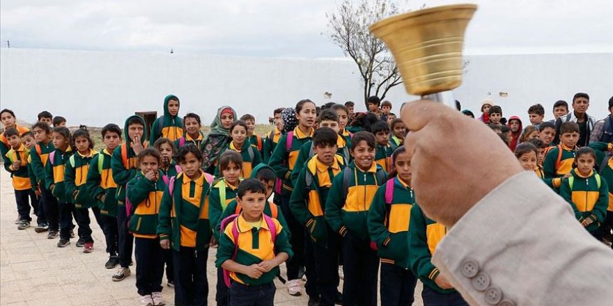 Türkiye'nin onardığı Tel Abyad'daki okul eğitime açıldı