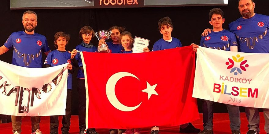 Kadıköy BİLSEM'li çocuklar robot olimpiyatında dünya şampiyonu oldu