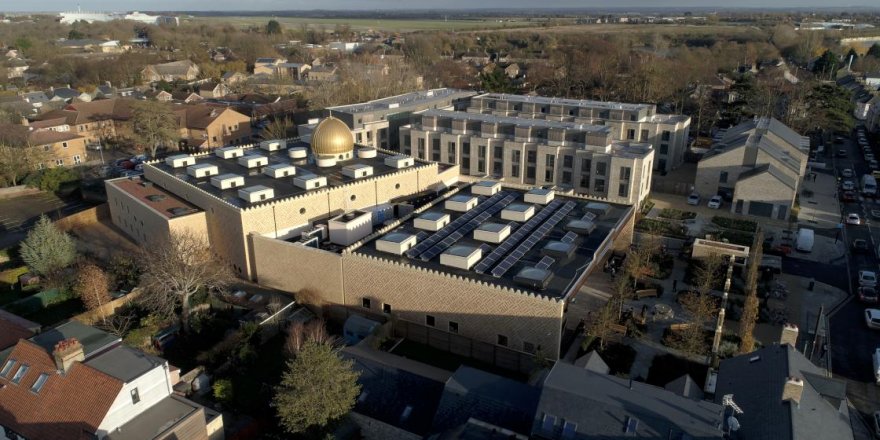 Cambridge Camisi Avrupa'nın ilk çevre dostu camisi