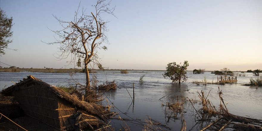 Mozambik'te bir şehir sular altında kaldı