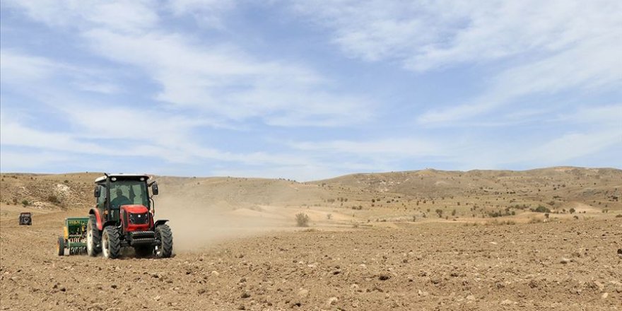 Çiftçiye ekonomik ve verimli üretim için 'toprak analizi reçetesi' önerisi
