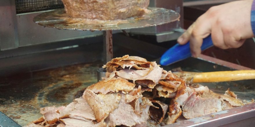 Ucuz dönerde 'Yağ hilesi' tartışması