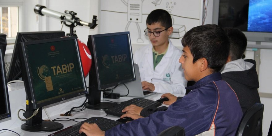 "Hedefimiz bilim üreten ve icat yapan bir nesil yetiştirmek"