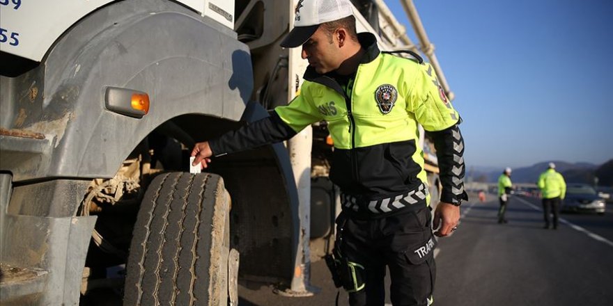 Kış lastiği takmayan 1742 araca ceza