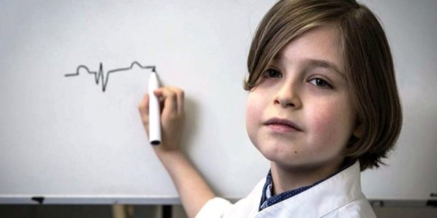 9 yaşındaki dahi çocuk, mezuniyetine günler kala üniversiteyi bıraktı