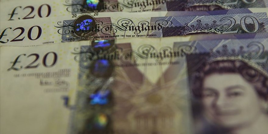 İngiliz sterlini Johnson’ın seçim zaferiyle değer kazandı