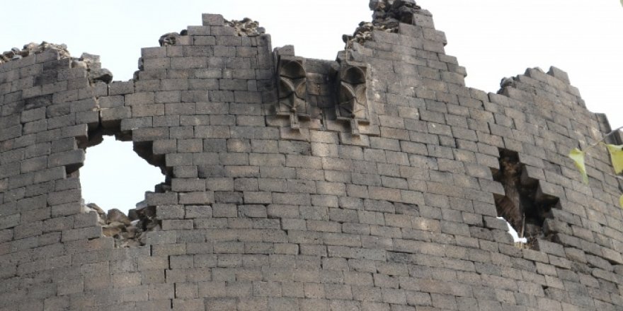 5 bin yıllık tarihi çalıyorlar