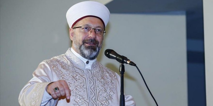Diyanet İşleri Başkanı Erbaş: Camideki o görüntü başka dinleri hatırlatıyor