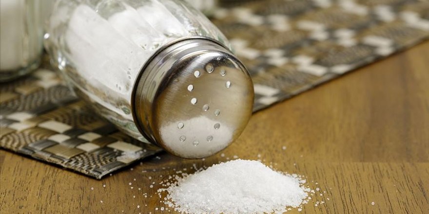 Yetişkinlerde kişi başı tuz tüketimi 10 grama kadar düştü
