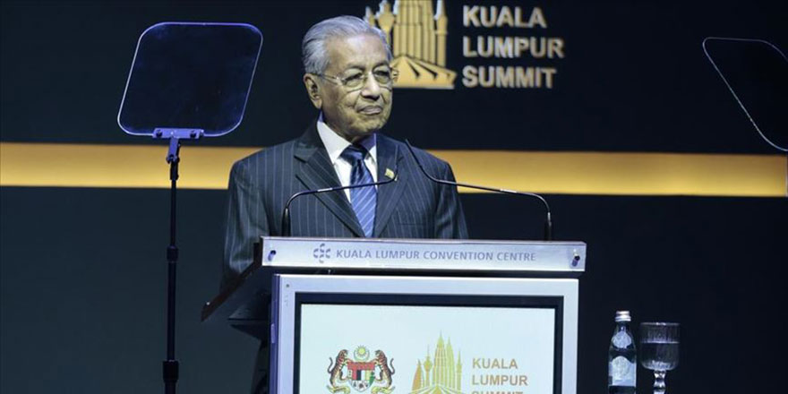 Malezya Başbakanı İslam zirvesinde sordu: Bu gerçekten bizim dinimiz mi?