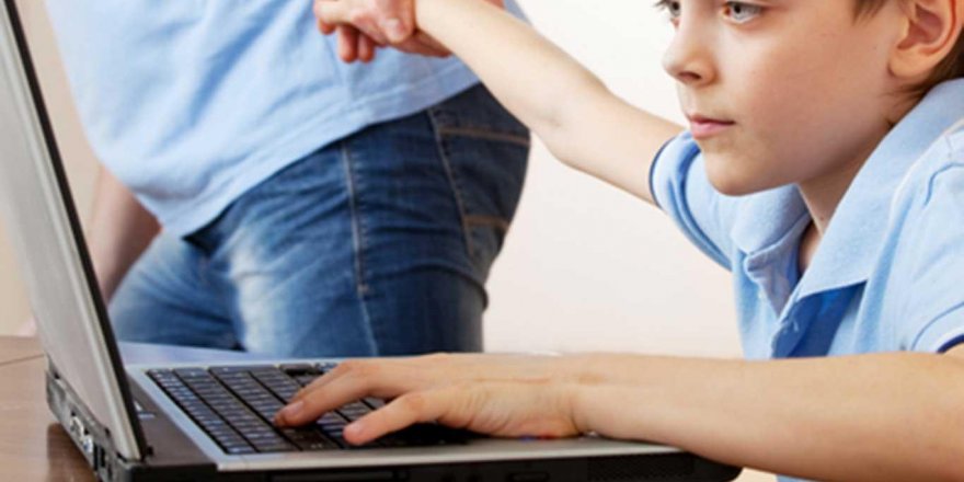 İnternette geçirilecek süreyi ebeveynler değil çocuklar belirliyor!