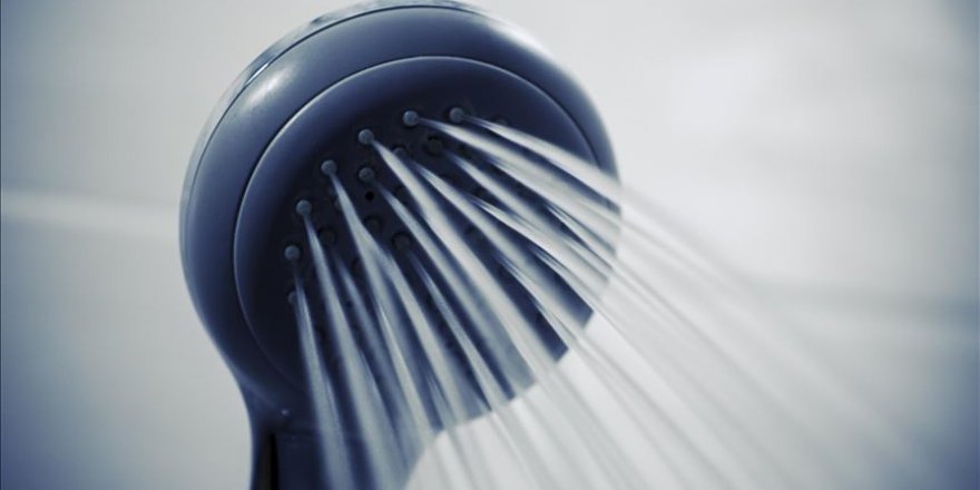 Soğuk havada sıcak su ile duş cilde zarar veriyor