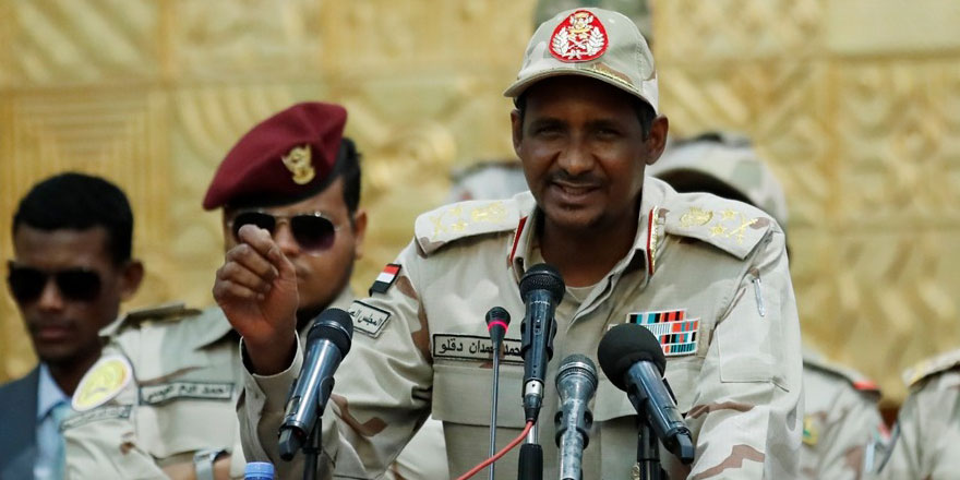 Sudan askerinden laiklik tepkisi: İslam'a müdahale hoş görülmez!