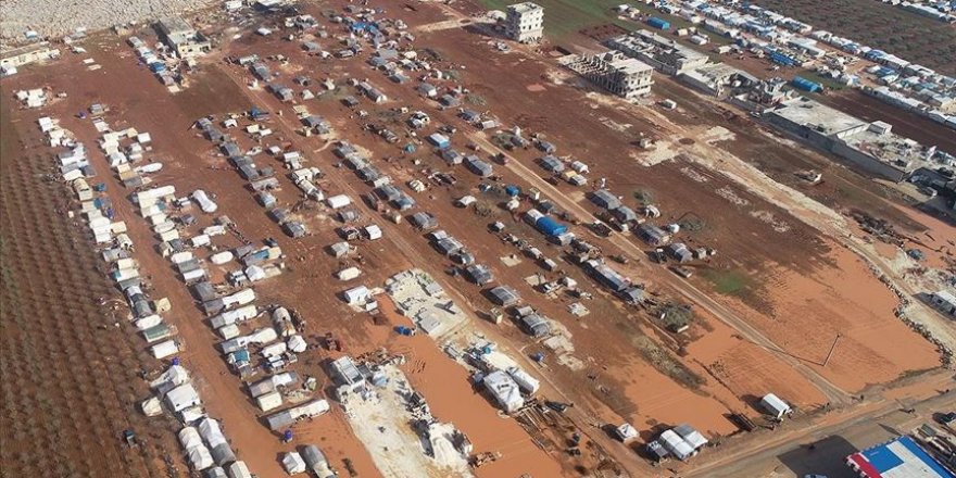 İdlib'deki saldırılardan kaçan 20 bin sivil daha Türkiye sınırına göç etti