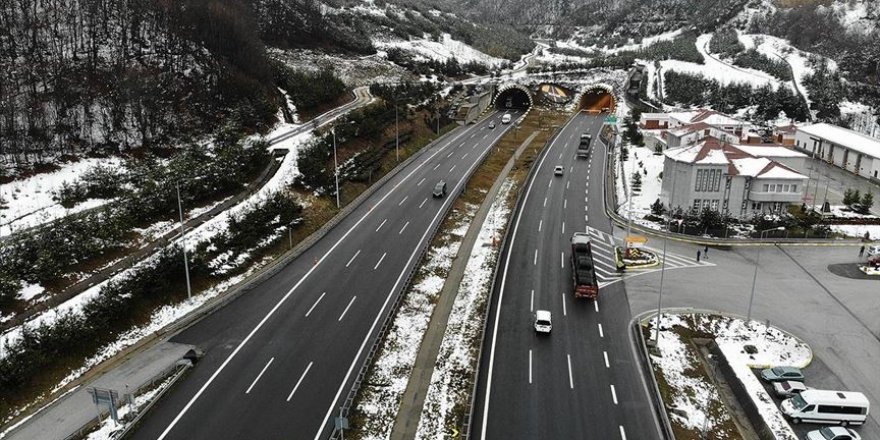 Bolu Dağı Tüneli'nden 2019'da yaklaşık 11,3 milyon araç geçti