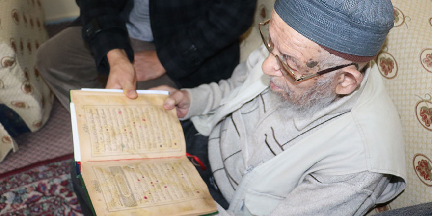 105 yaşındaki Seyit dede: Çok ibadet beni hayatta tutuyor