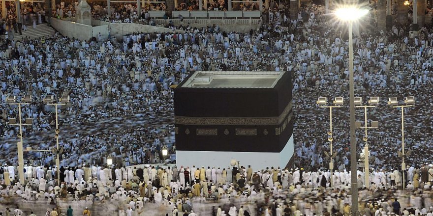 Suudi Arabistan'da umre ziyaretleri 4 Ekim'den sonra kademeli olarak başlatılacak
