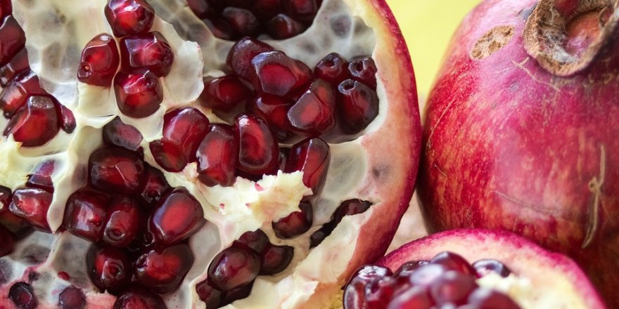 Antalya'dan İngiltere ve Ukrayna'ya nar ihracatı