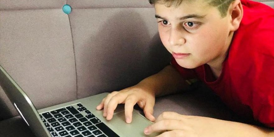 Küçük öğrenciler en çok televizyon ve dijital oyunlarda vakit harcıyor