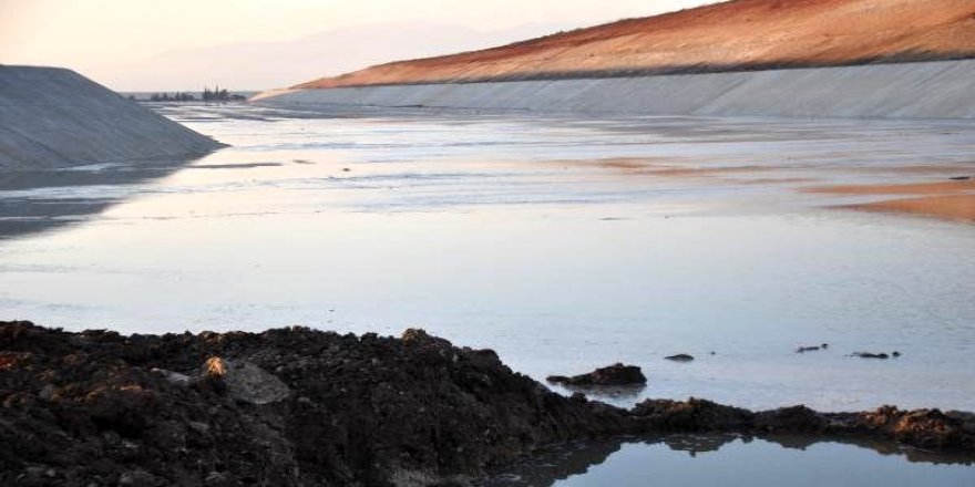 Afrin Çayı'ndan gelen su Reyhanlı Barajı'na verildi