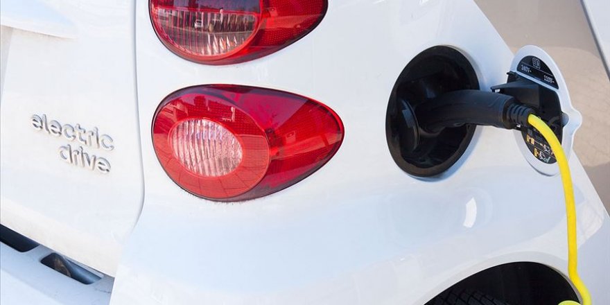 Almanya'da elektrikli otomobile geçiş 410 bin kişiyi işsiz bırakabilir