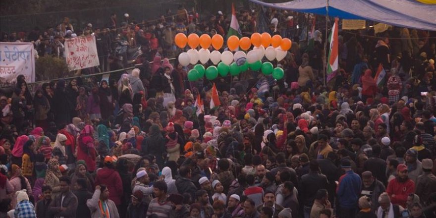 Hindistan'da Vatandaşlık Yasası'na karşıtı protestolar sürüyor