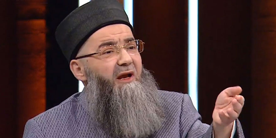 Cübbeli: Atatürk'ün aleyhine konuşmak İslamiyet'in razı geldiği bir şey olamaz!