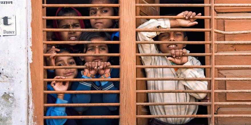 Dünya genelinde 657 milyon çocuk hala okuma yazma bilmiyor