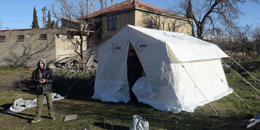 Depremden etkilenen Doğanyol ve Pütürge ilçelerinde 2 bin çadır kurulacak