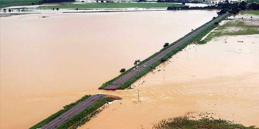 Brezilya'da sel ve heyelanlarda ölenlerin sayısı 30'a çıktı