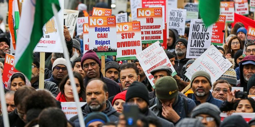 Hindistan'da ünlüler Vatandaşlık Yasası karşıtı gösterilere mektupla destek verdi