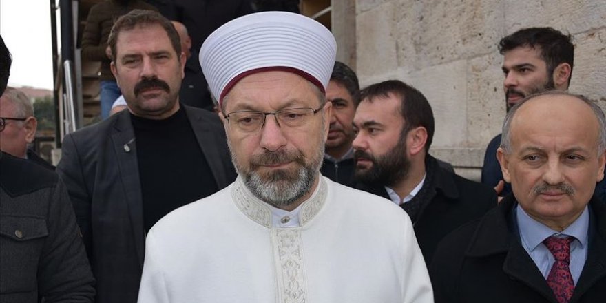 Diyanet İşleri Başkanı Erbaş depremde zarar gören camide incelemelerde bulundu