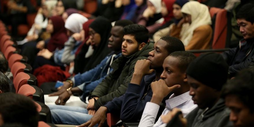 TDV'nin uluslararası öğrencilere yönelik burs başvuruları başlıyor