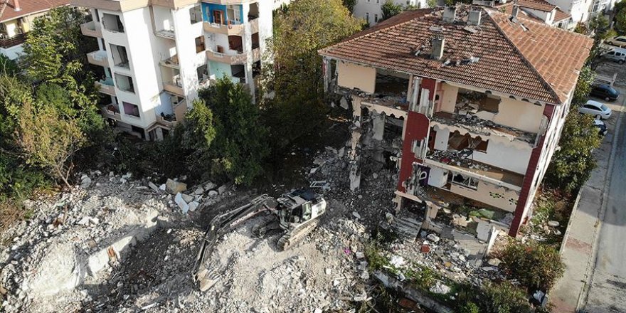 Türkiye'de 2012'den bu yana saptanan 197 bin 20 riskli yapıdan 165 bin 556'sı yıkıldı