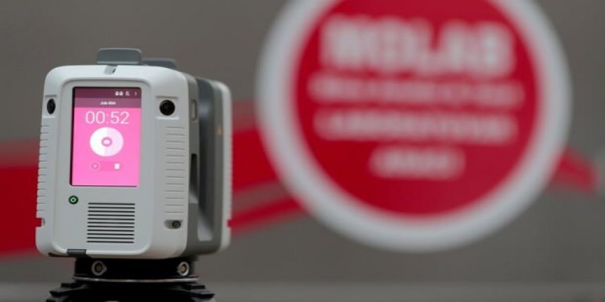 Binanın yıkılıp yıkılmayacağını bildiriyor!