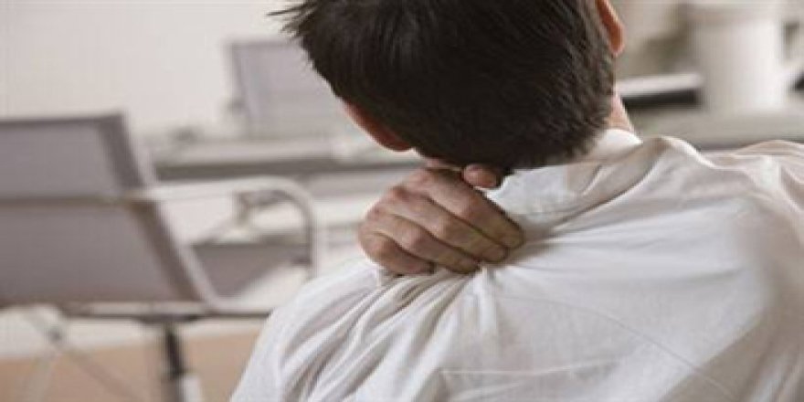 Boyun fıtığı nedir, belirtileri nelerdir?