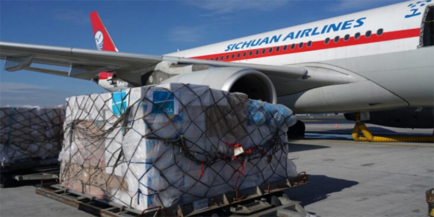 İGA'dan Çin'deki havalimanlarına 3 tonluk tıbbi yardım malzemesi