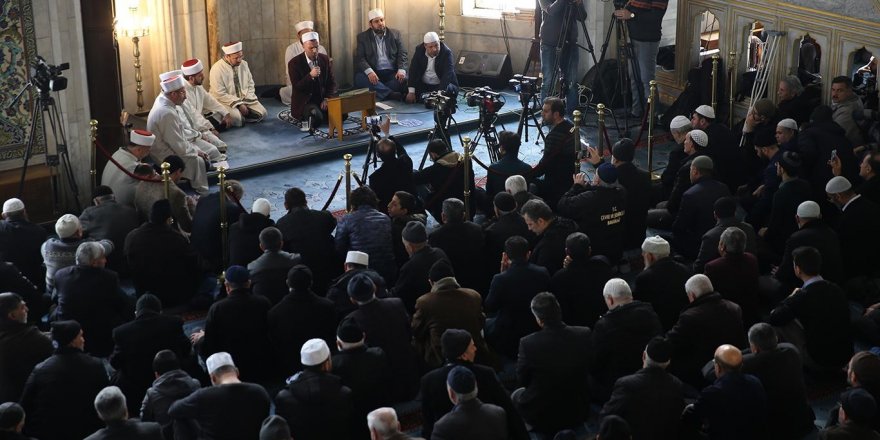 Depremde hayatını kaybedenler için Kur'an-ı Kerim ve Mevlid-i Şerif okundu