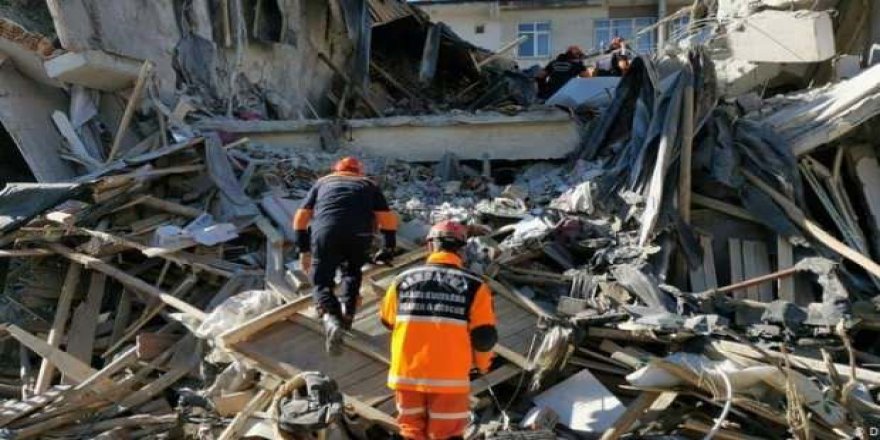 Elazığ depremi sonrası Japon öğrencilerden duygulandıran hareket