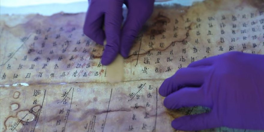 Osmanlı arşivine 1.600'den fazla defter kazandırıldı