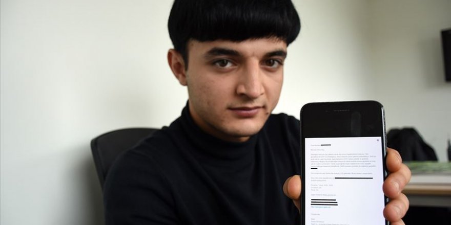 Telefonda bulduğu sistem açığıyla ödül aldı