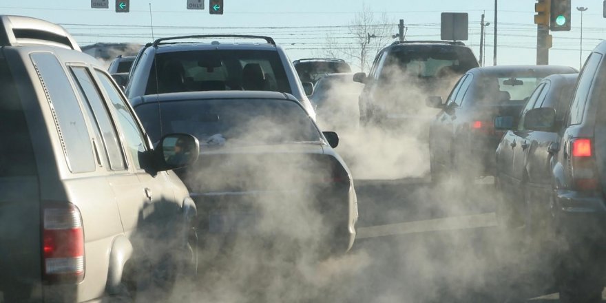 İngiltere fosil yakıtla çalışan tüm araçların satışını yasaklıyor