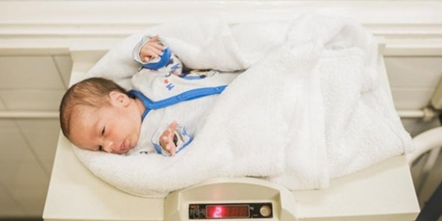 Yunanistan, her yeni doğan bebek için 2 bin euro yardım yapacak