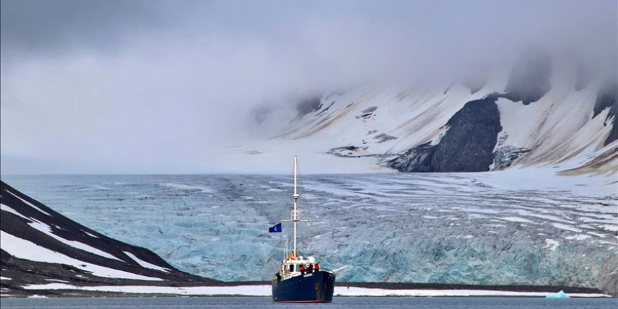Türk bilim insanları Antarktika'dan sonra Arktik'te de yeni bakteri keşfetti