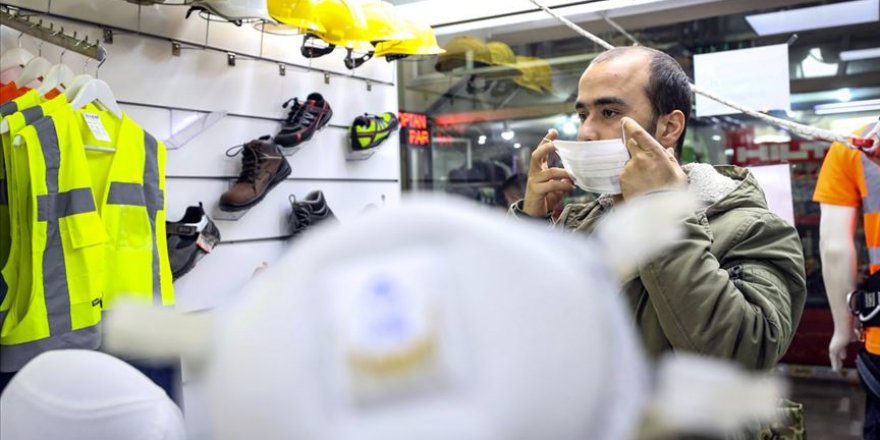 Artan maske talebi, sağlık çalışanlarına zarar verebilir