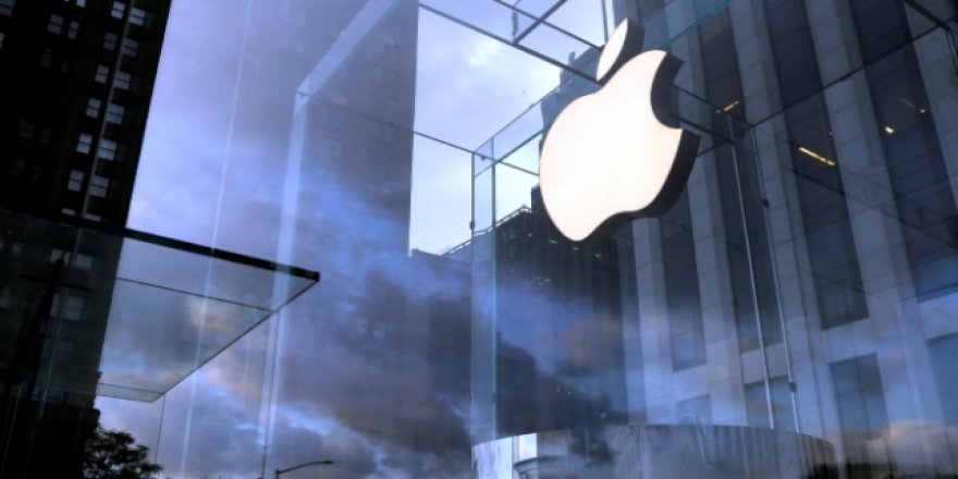 Fransa’dan Apple’a 25 milyon euroluk “telefon yavaşlatma” cezası