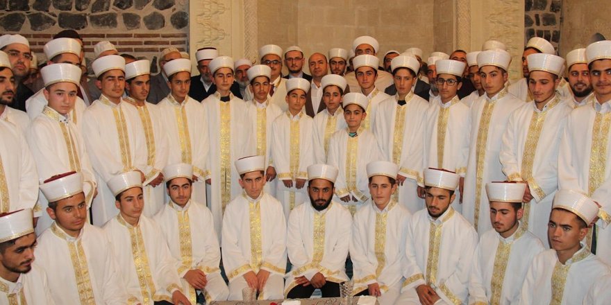 ​Diyarbakır'da hafızlık eğitimini tamamlayan 118 öğrenci icazet aldı